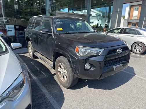 Midnight Black Metallic 2019 Toyota 4Runner SR5 Premium