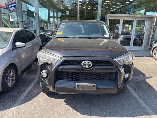Midnight Black Metallic 2019 Toyota 4Runner SR5 Premium