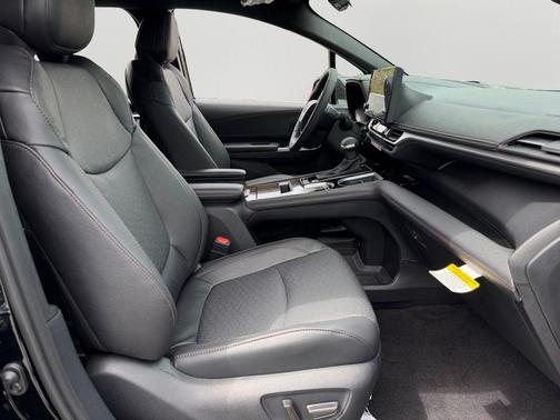 0218 2026 Toyota Sienna Platinum