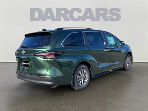 2025 Toyota Sienna XLE
