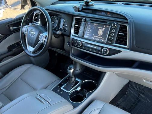 2019 Toyota Highlander Hybrid XLE
