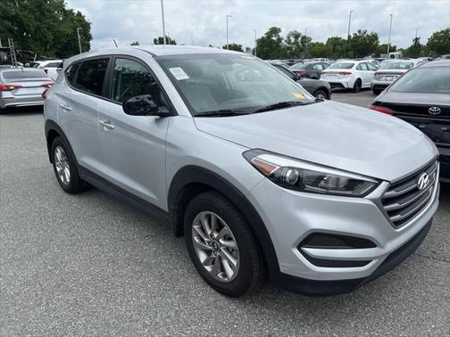 2018 Hyundai TUCSON SE