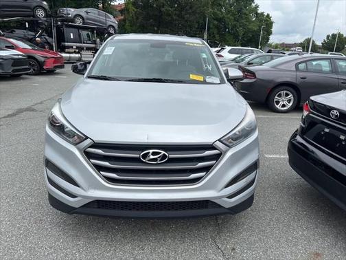 2018 Hyundai TUCSON SE