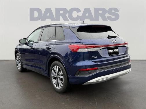 Navarra Blue Metallic 2023 Audi Q4 e-tron Premium Plus 40 RWD