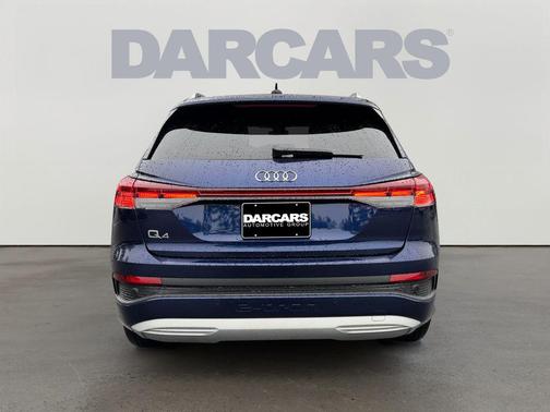 Navarra Blue Metallic 2023 Audi Q4 e-tron Premium Plus 40 RWD