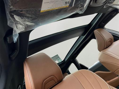 2025 Toyota Crown Signia Limited