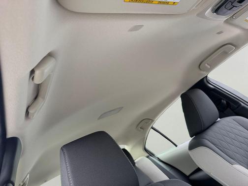 0218 2026 Toyota Corolla Hybrid LE