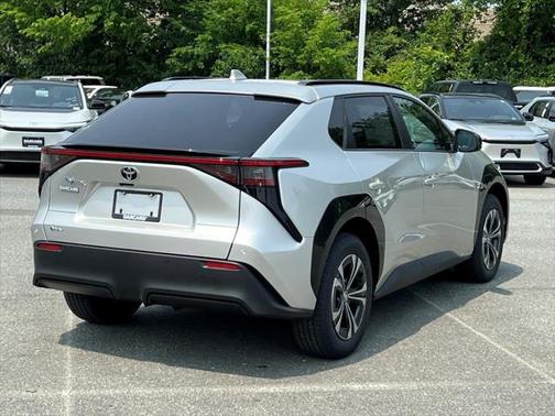 2025 Toyota bZ4X XLE