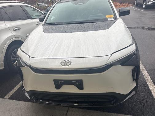 2024 Toyota bZ4X XLE