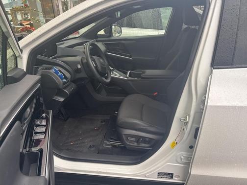 2024 Toyota bZ4X XLE