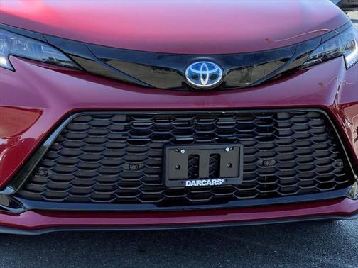 2025 Toyota Sienna XSE 7 Passenger