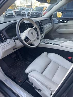 2018 Volvo XC60 Recharge Plug-In Hybrid T8 Inscription