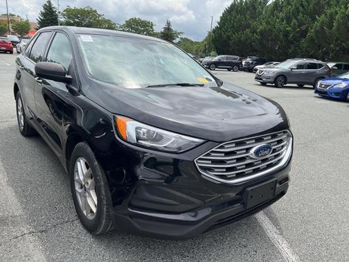 2021 Ford Edge SE