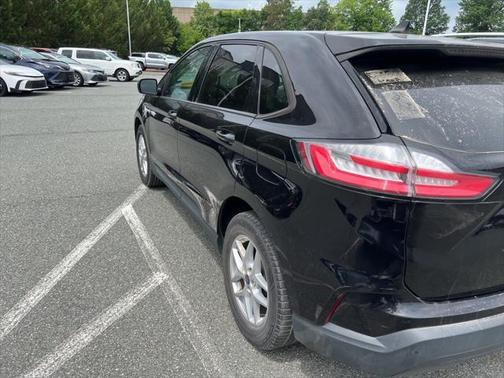 2021 Ford Edge SE