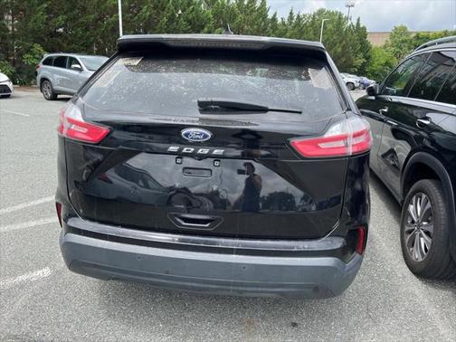2021 Ford Edge SE