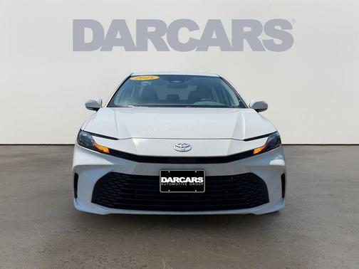 Ice 2025 Toyota Camry LE