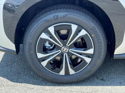 2025 Toyota bZ4X XLE