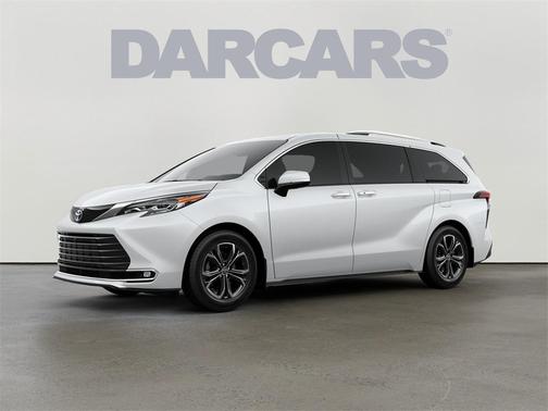 2025 Toyota Sienna Platinum 7 Passenger