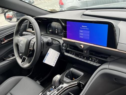 2025 Toyota Crown Signia XLE