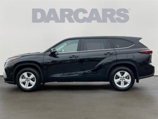 2025 Toyota Highlander LE