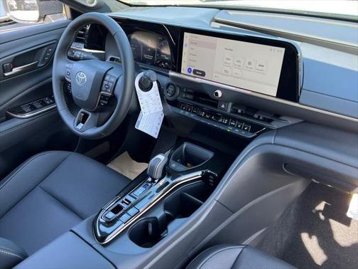 2025 Toyota Crown Signia Limited