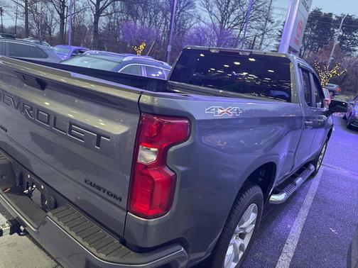 2022 Chevrolet Silverado 1500 Custom