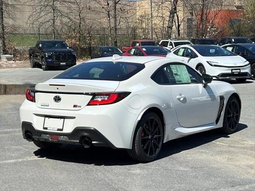 2025 Toyota GR86 Base