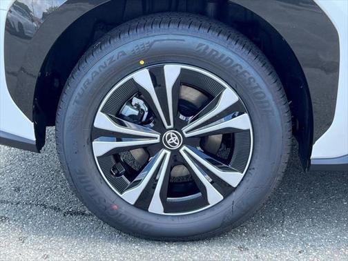 2025 Toyota bZ4X XLE