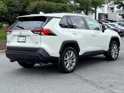 2022 Toyota RAV4 XLE Premium