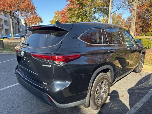 2021 Toyota Highlander Hybrid XLE