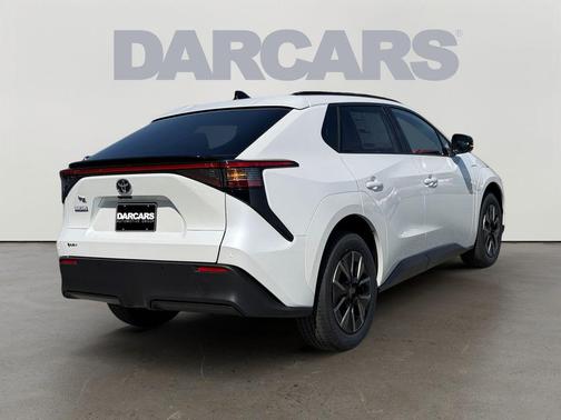 Wind Chill Pearl 2026 Toyota bZ XLE Plus