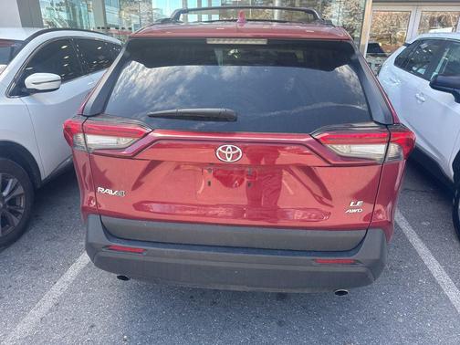 Ruby Flare Pearl 2021 Toyota RAV4 LE