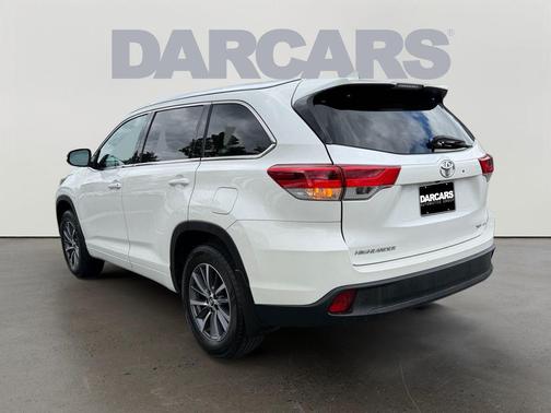 Blizzard Pearl 2018 Toyota Highlander XLE