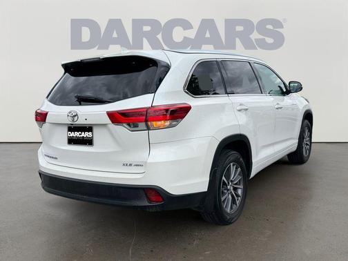 Blizzard Pearl 2018 Toyota Highlander XLE