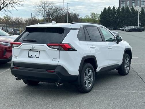 2025 Toyota RAV4 Hybrid XLE