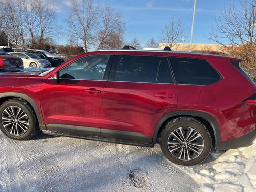 2026 Toyota Grand Highlander Hybrid Platinum MAX