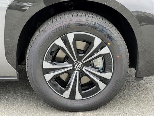 2025 Toyota bZ4X XLE
