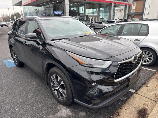 2024 Toyota Highlander XLE