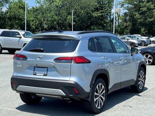 2025 Toyota Corolla Cross XLE