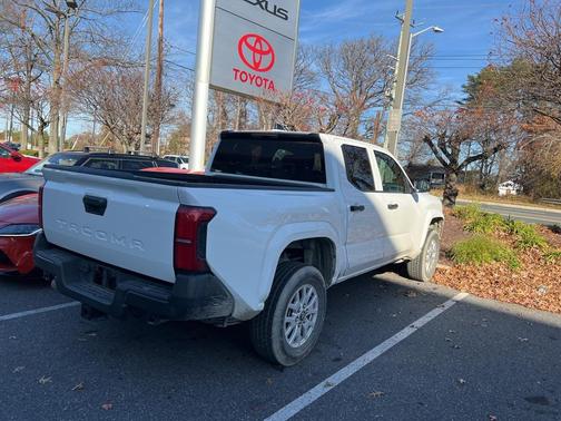 2024 Toyota Tacoma SR