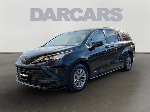 2021 Toyota Sienna LE