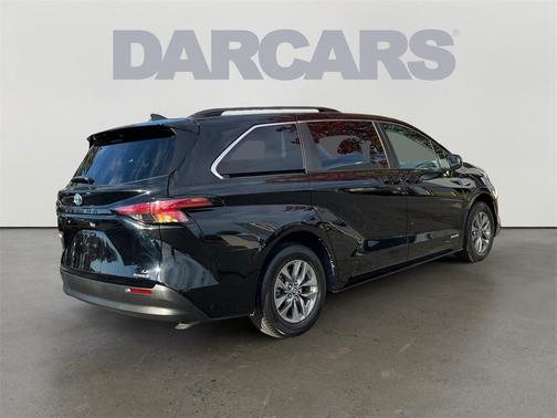 2021 Toyota Sienna LE