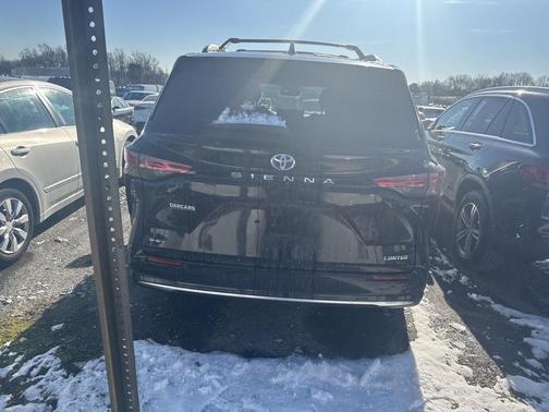2025 Toyota Sienna Limited