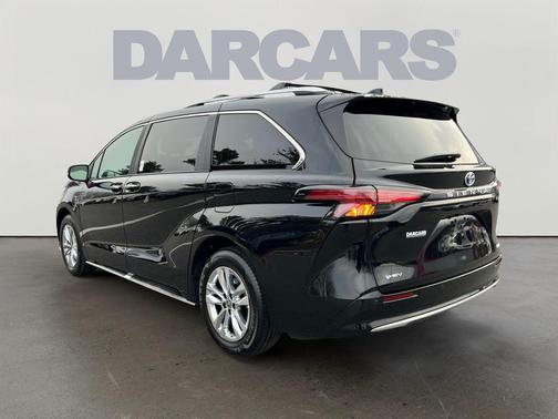 2025 Toyota Sienna Limited