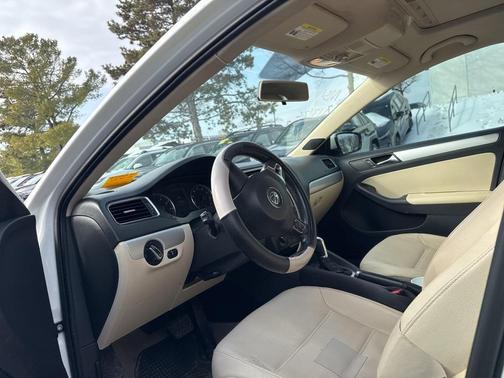 2012 Volkswagen Jetta SEL