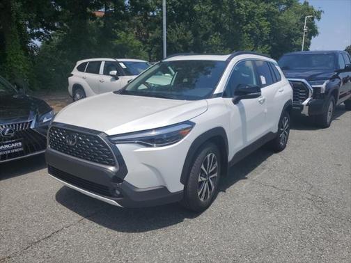 2025 Toyota Corolla Cross XLE