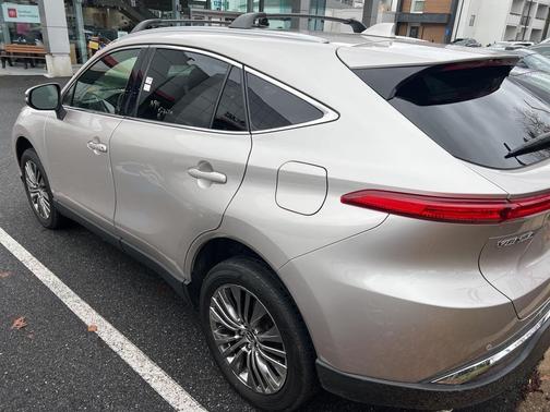 2022 Toyota Venza XLE