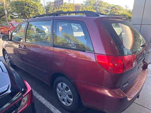 Salsa Red Pearl 2010 Toyota Sienna CE