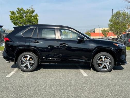 2025 Toyota RAV4 Hybrid SE