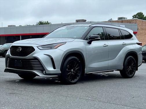 2024 Toyota Highlander XSE